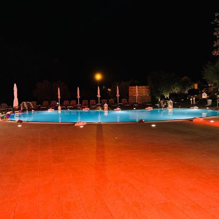 Agriturismo Il Castagneto Padula Luaran gambar