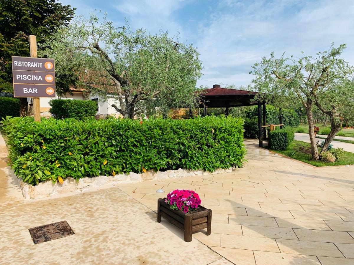 Agriturismo Il Castagneto Padula Luaran gambar