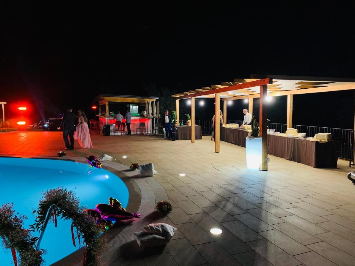 Agriturismo Il Castagneto Padula Luaran gambar