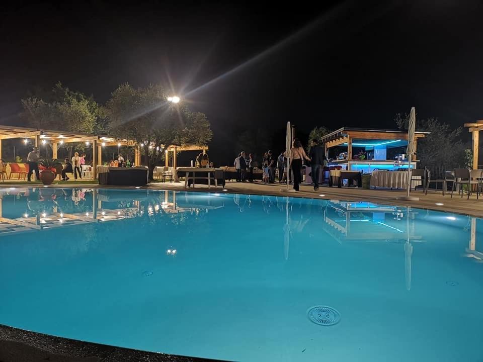 Agriturismo Il Castagneto Padula Luaran gambar