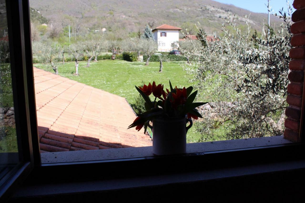 Agriturismo Il Castagneto Padula Luaran gambar