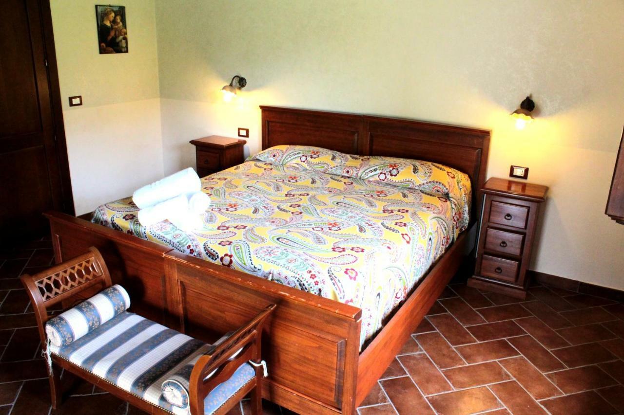 Agriturismo Il Castagneto Padula Luaran gambar