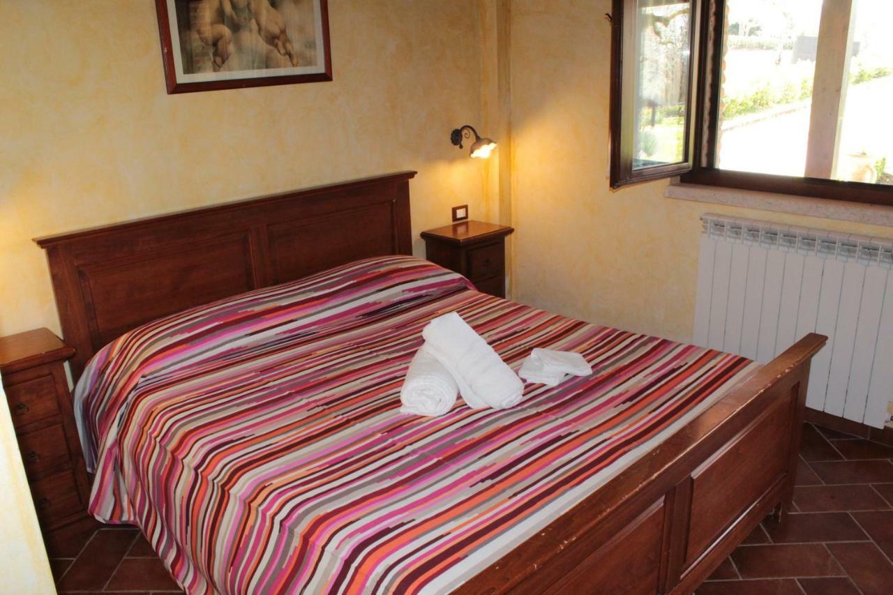 Agriturismo Il Castagneto Padula Luaran gambar