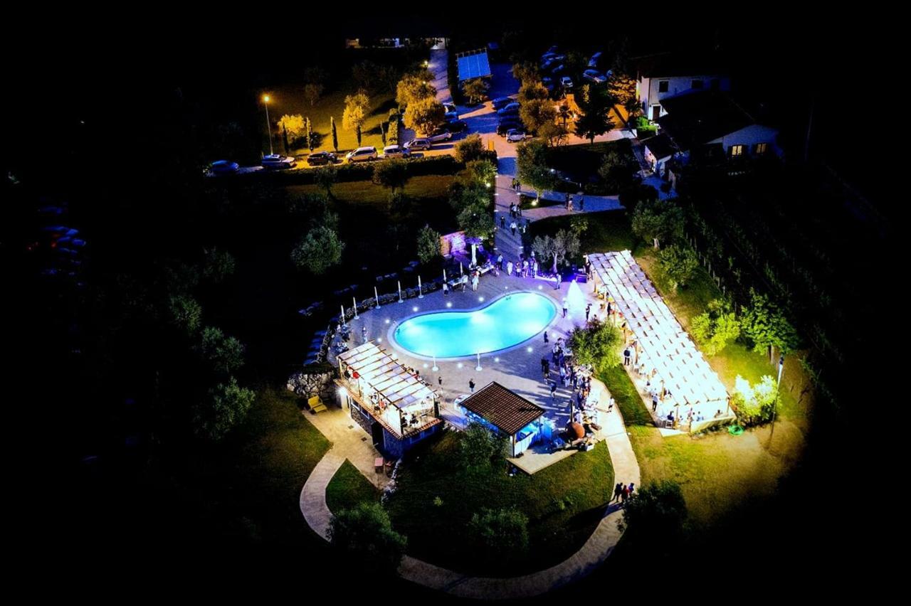 Agriturismo Il Castagneto Padula Luaran gambar